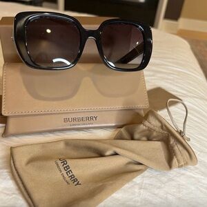 NWT Burberry Authentic Black Sunglasses 
Full Inclusion